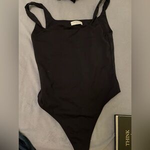 Babaton black contour bodysuit size medium
